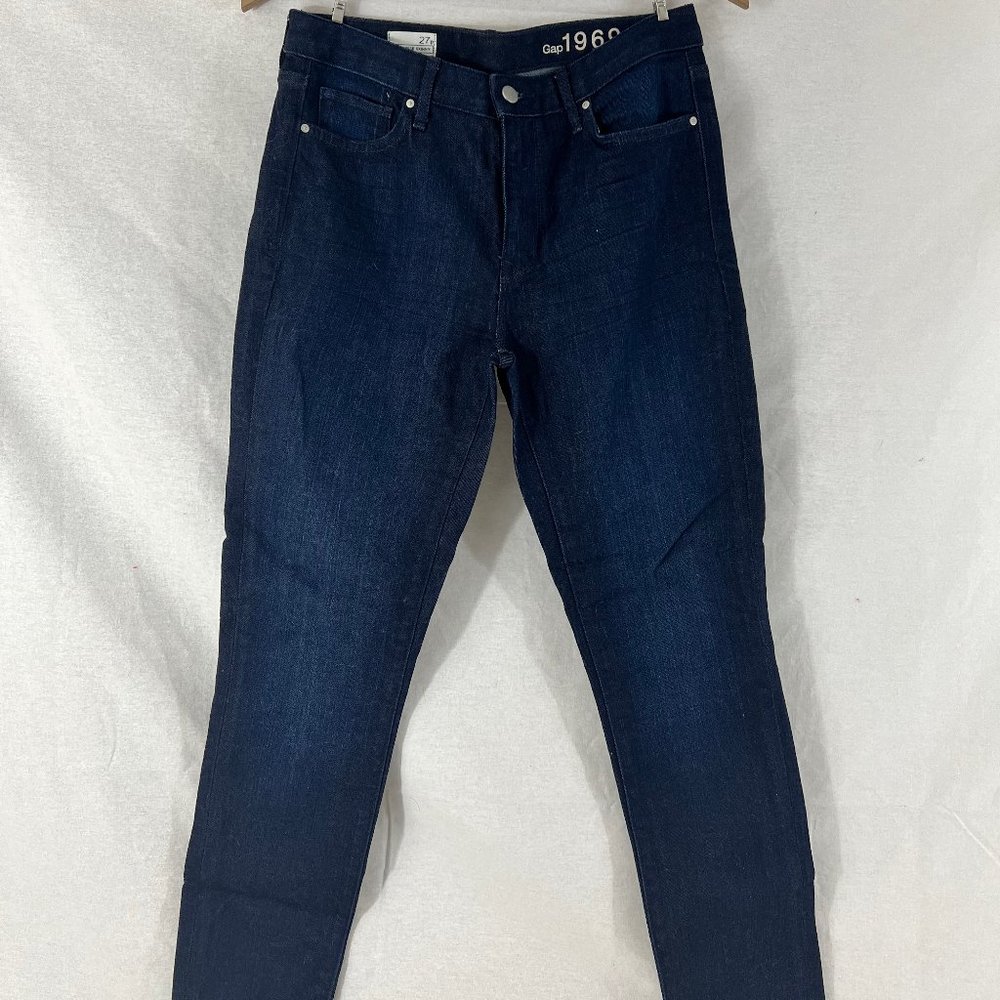 Women's high-rise jeans